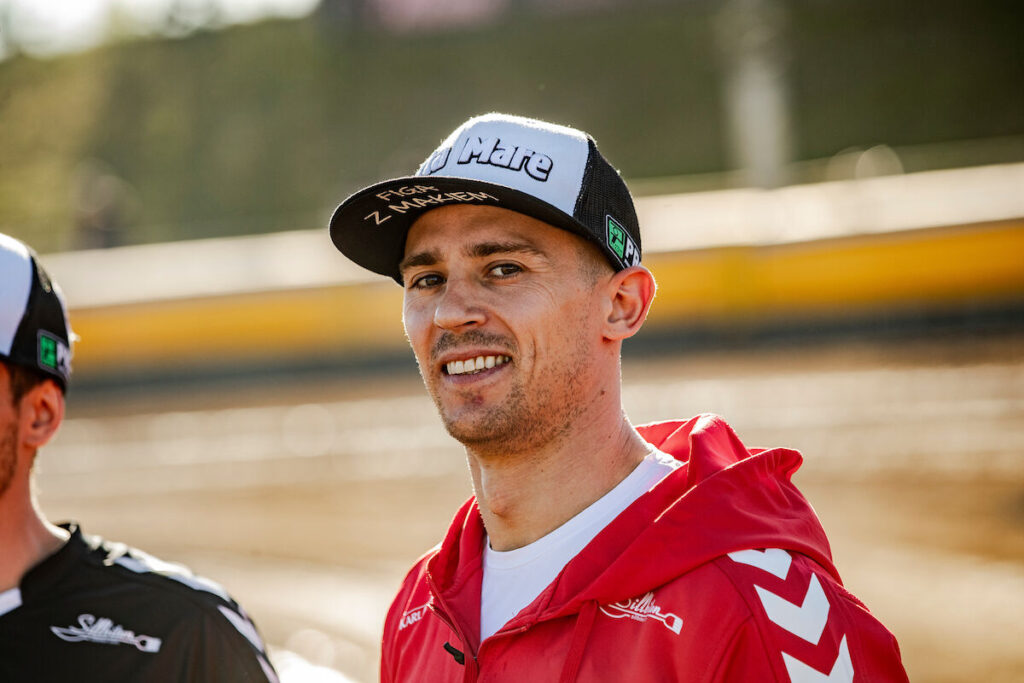 Eskilstuna, SVERIGE - 21 maj 2024 : Smederna Grzegorz Zengota under speedwaymatchen i Bauhausligan mellan Smederna och Västervik på Eskilstuna Motorstadion den 21 maj 2024 i Eskilstuna ( Foto: Emil Särnehed / SarnehedPhoto )  Nyckelord Keywords: Speedway, Bauhausligan, Smederna, Västervik, ESS, Elitserien, Elitspeedway, Bauhausligan ***Betalbild***